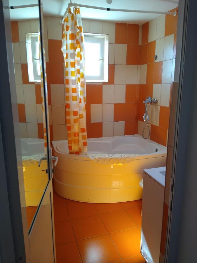 Hotel Casa Doina Douăzeci şi Trei August Esterno foto